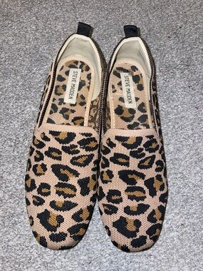 Steve Madden Leopard Print Slip-On Flats - Tan/Black
